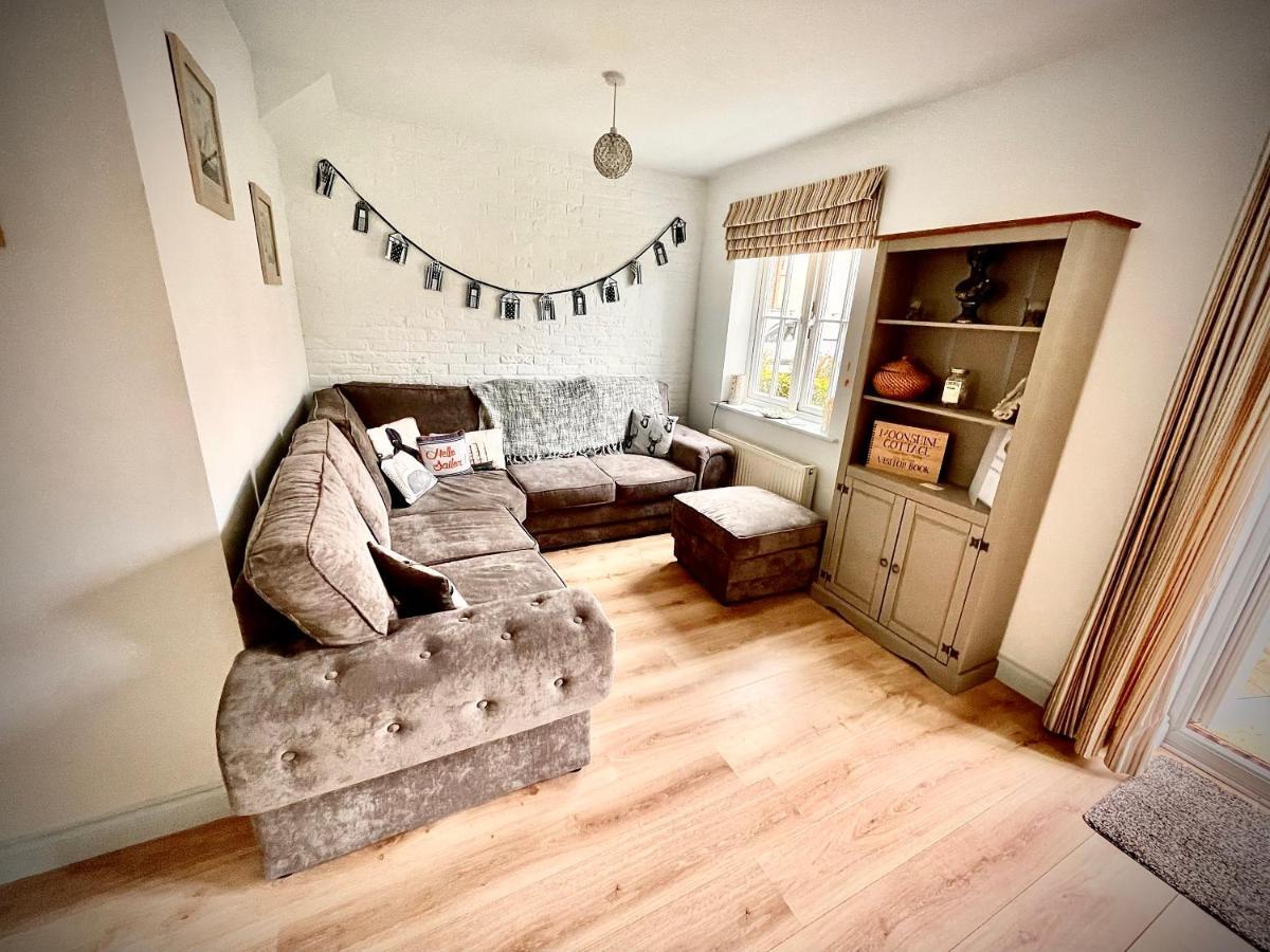 The Bay, Filey, Moonshine Cottage Exterior photo